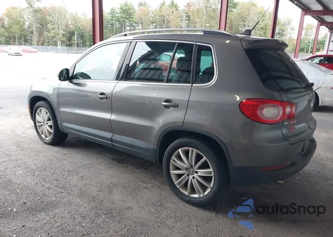 2009 Volkswagen Tiguan Sel from USA, damaged, VIN WVGBV75N59W543650